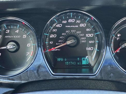 Used 2012 Ford Taurus Limited image 27