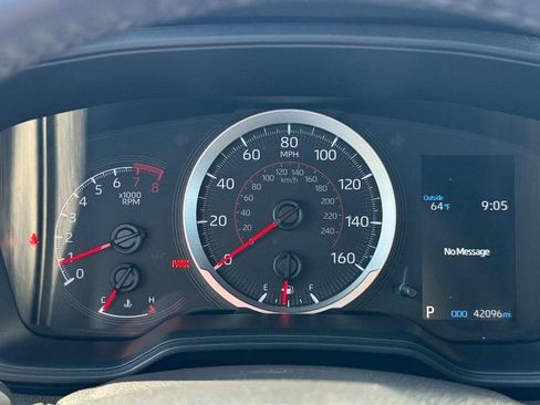 Used 2022 Toyota Corolla SE FWD image 22