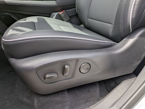 New 2026 Buick Enclave Preferred w/ Power Package AWD/4WD image 13