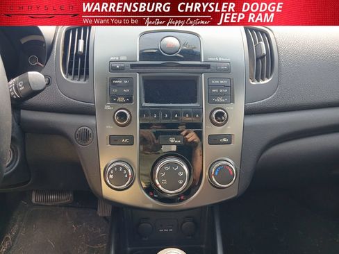 Used 2013 Kia Forte EX w/ Fuel Economy Pkg FWD image 15