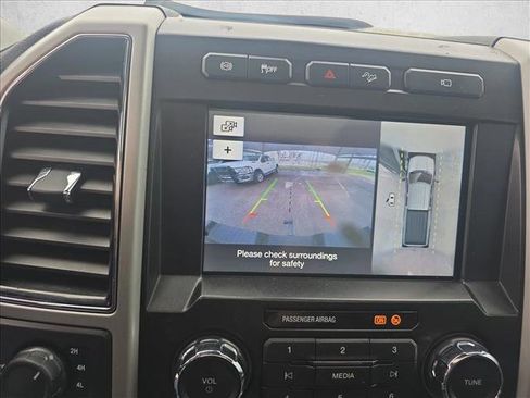 Used 2019 Ford F350 Lariat w/ Lariat Ultimate Package AWD/4WD image 16