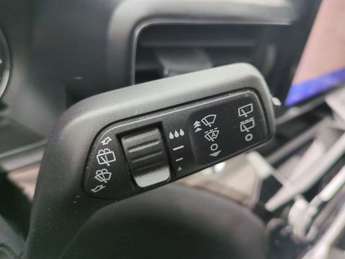 Used 2021 Ford Explorer Limited w/ Equipment Group 301A image 27