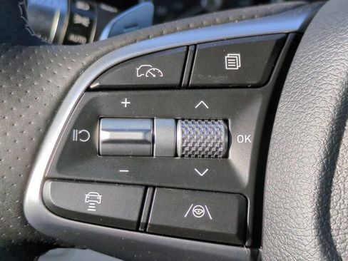 Certified 2026 Genesis G70 2.5T RWD image 24