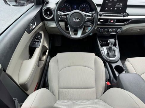 Used 2020 Kia Forte LXS FWD image 10
