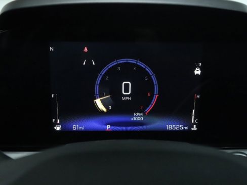 Used 2025 Chevrolet Trax LT w/ LT Convenience Package image 24