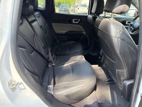 Used 2024 Jeep Compass Limited AWD/4WD image 16