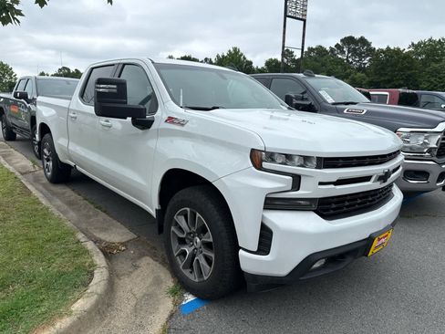 Used 2021 Chevrolet Silverado 1500 RST AWD/4WD image 2