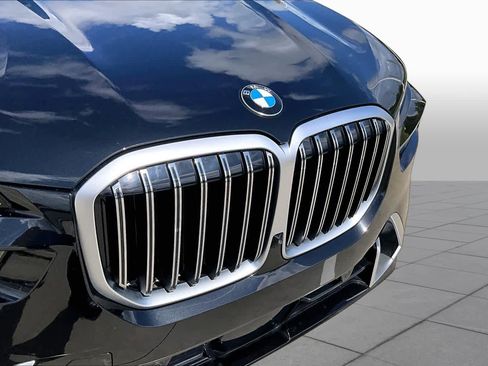 Used 2025 BMW X7 xDrive40i AWD/4WD image 29