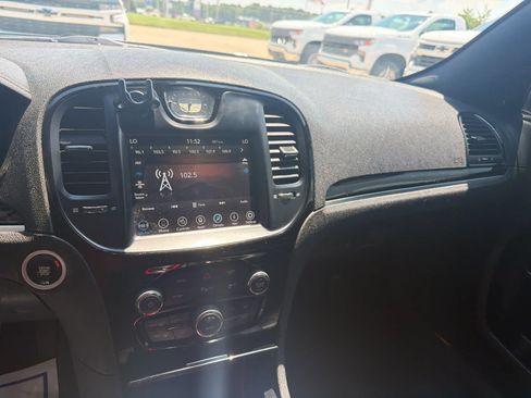 Used 2021 Chrysler 300 S RWD image 19