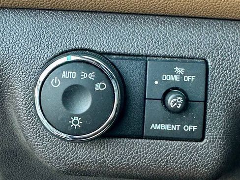 Used 2017 Buick Enclave Leather AWD/4WD image 21