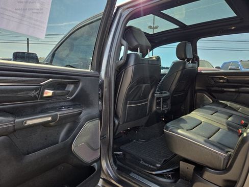 Used 2019 RAM 1500 Limited AWD/4WD image 12