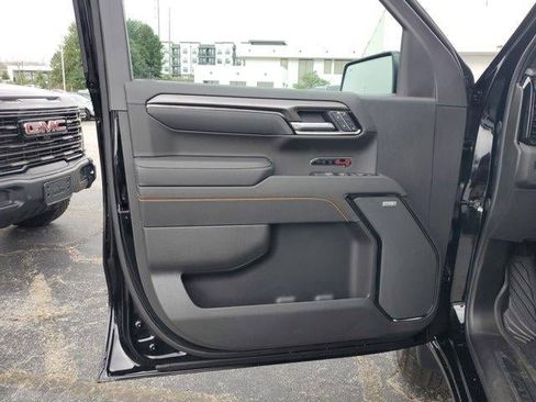 New 2026 GMC Sierra 1500 AT4 w/ Technology Package AWD/4WD image 18