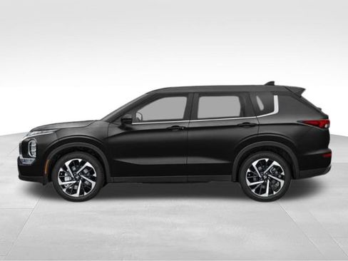 Used 2024 Mitsubishi Outlander ES FWD image 3