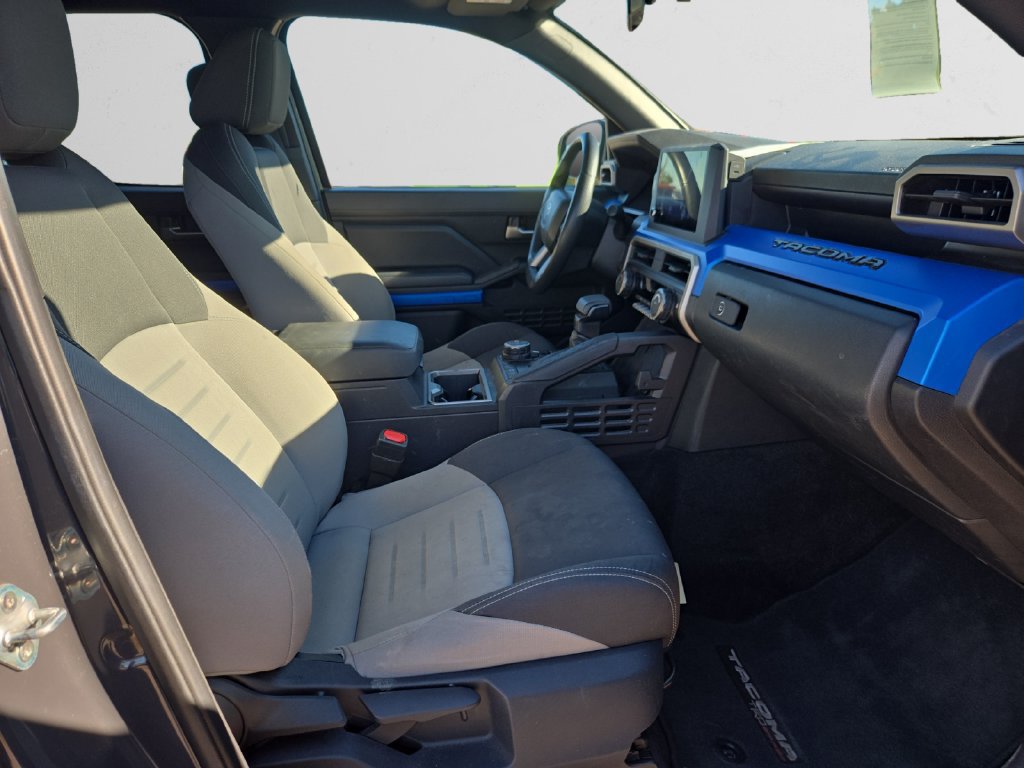 Used 2024 Toyota Tacoma TRD Off-Road AWD/4WD image 15