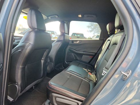 Used 2025 Ford Escape ST-Line Select image 10