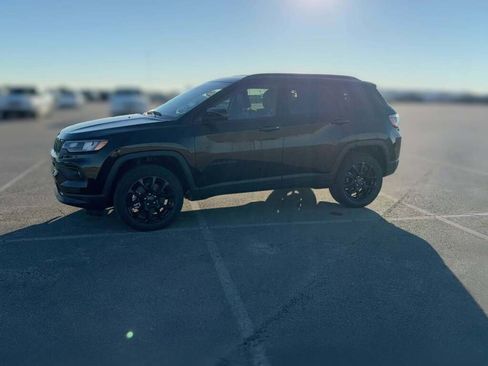 New 2026 Jeep Compass Latitude image 5