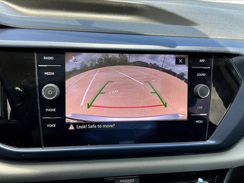 Used 2022 Volkswagen Taos SE image 26