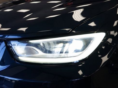 Used 2022 Chrysler Pacifica Touring-L image 22