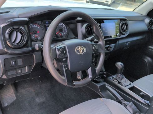 Used 2020 Toyota Tacoma SR AWD/4WD image 10