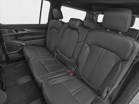 New 2025 Jeep Wagoneer Series III w/ Quick Order Package 25C Super image 9