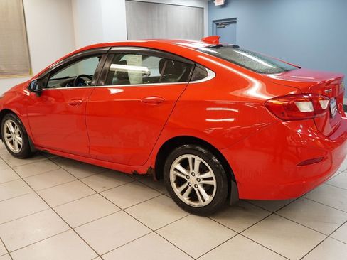 Used 2016 Chevrolet Cruze LT FWD image 7