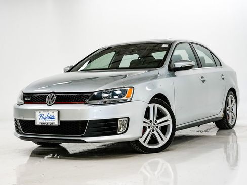Used 2015 Volkswagen Jetta GLI SE image 1