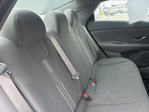 Used 2023 Hyundai Elantra SEL image 8