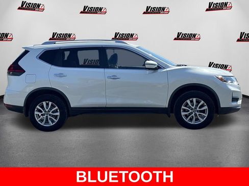 Used 2018 Nissan Rogue SV w/ Premium Package AWD/4WD image 4