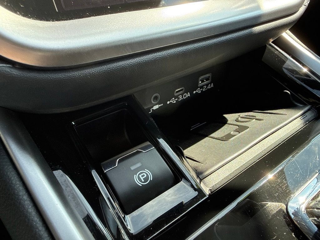 Certified 2025 Subaru Legacy Premium AWD/4WD image 26