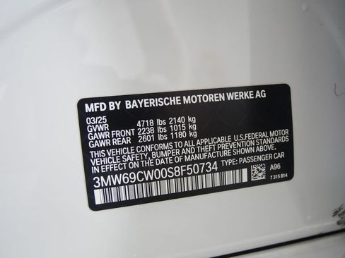 Used 2025 BMW 330i Sedan w/ Premium Package RWD image 28