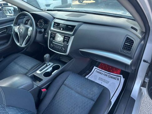 Used 2016 Nissan Altima 2.5 S w/ Power Driver Seat Package FWD image 13