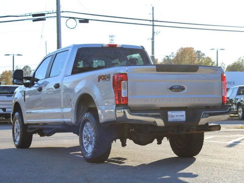 Used 2019 Ford F250 XL w/ STX Appearance Package image 5