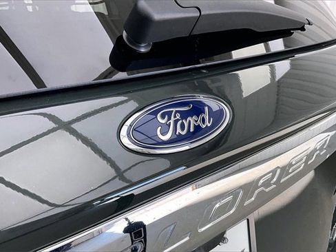 Used 2023 Ford Explorer XLT w/ Equipment Group 202A image 31