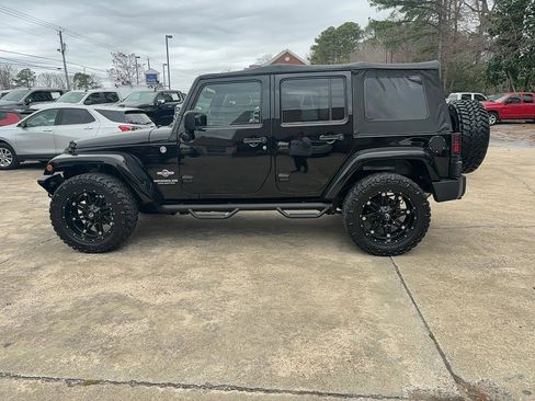 Used 2015 Jeep Wrangler Unlimited Sport image 8