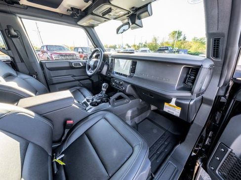 New 2025 Ford Bronco Badlands image 25