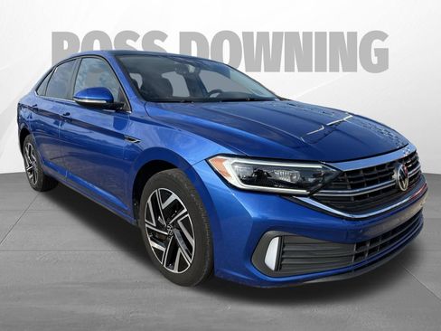 Used 2022 Volkswagen Jetta SEL FWD image 3