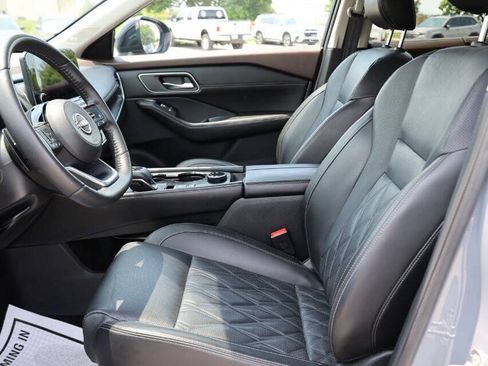 Used 2023 Nissan Rogue Platinum w/ Platinum Premium Package AWD/4WD image 13
