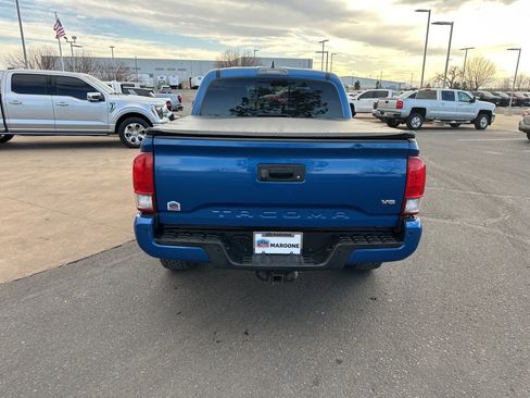 Used 2017 Toyota Tacoma TRD Off-Road image 31