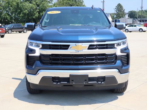 Used 2022 Chevrolet Silverado 1500 LT image 3