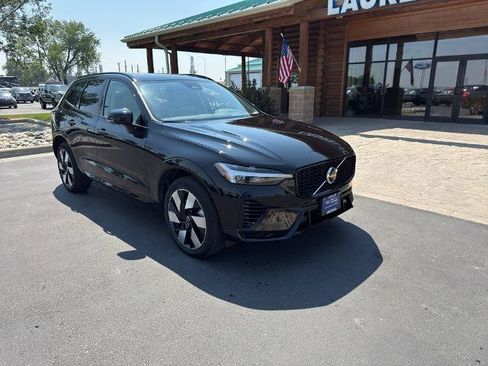 Used 2025 Volvo XC60 T8 Plus w/ Protection Package Premier AWD/4WD image 2