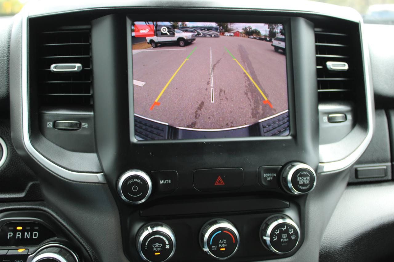 Used 2024 RAM 2500 Big Horn AWD/4WD image 28