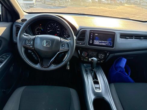 Used 2022 Honda HR-V Sport image 17
