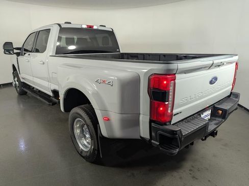Used 2025 Ford F350 Lariat image 6