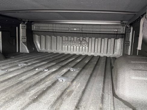 Used 2024 Chevrolet Silverado 3500 High Country w/ High Country Premium Package image 17