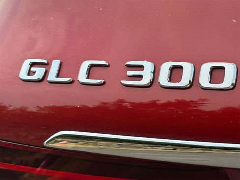 Used 2020 Mercedes-Benz GLC 300 4MATIC image 6