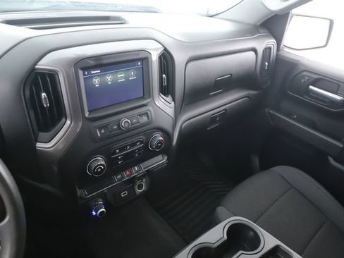 Used 2019 Chevrolet Silverado 1500 Custom w/ Custom Value Package AWD/4WD image 23