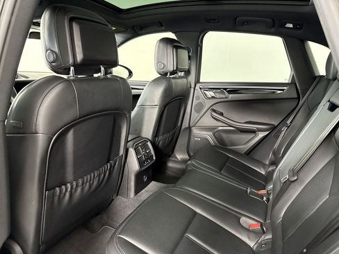 Certified 2024 Porsche Macan GTS AWD/4WD image 25