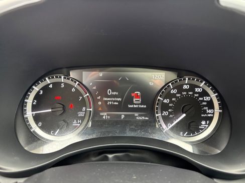 Certified 2023 Toyota Highlander XLE image 37