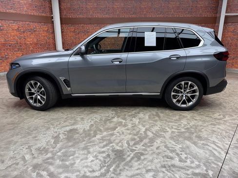 Certified 2025 BMW X5 xDrive40i w/ Climate Comfort Package image 2