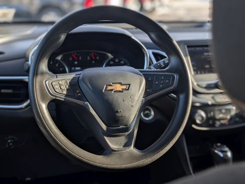 Used 2021 Chevrolet Equinox LT image 15